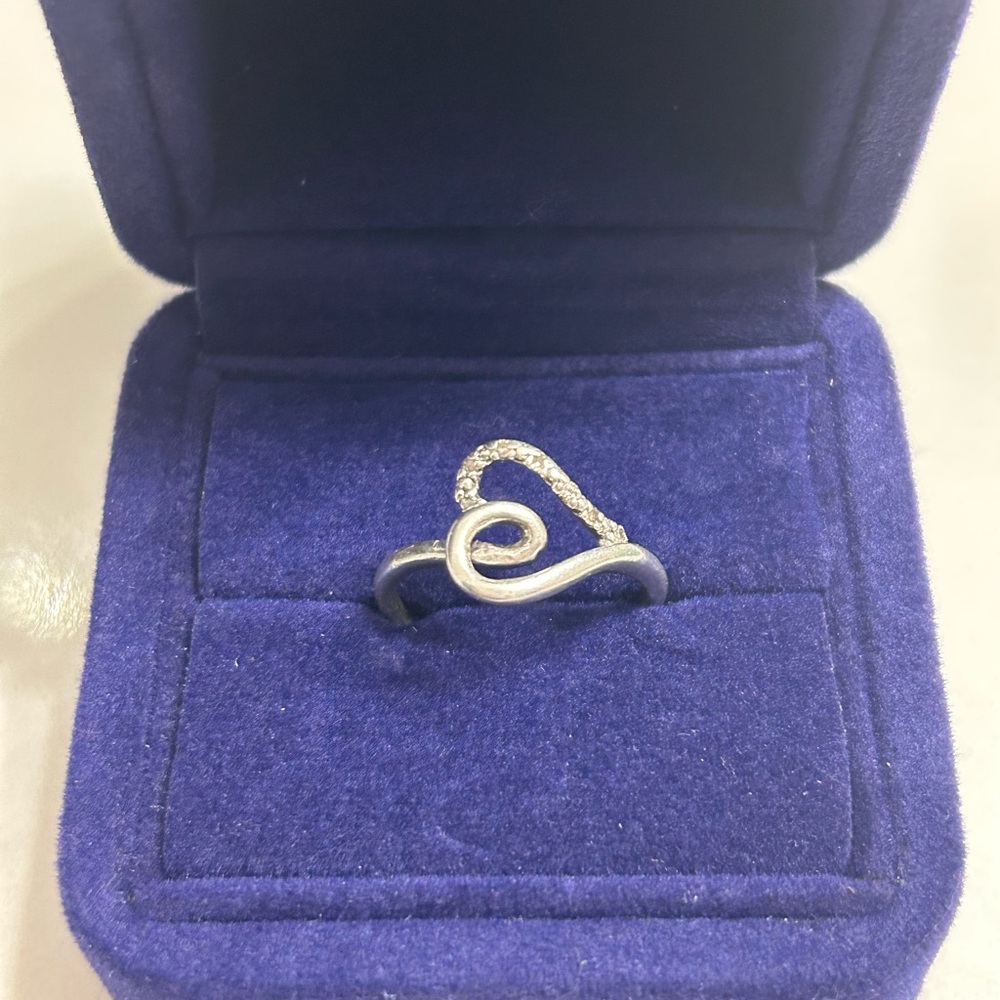 Elegant Silver Heart Ring size 5